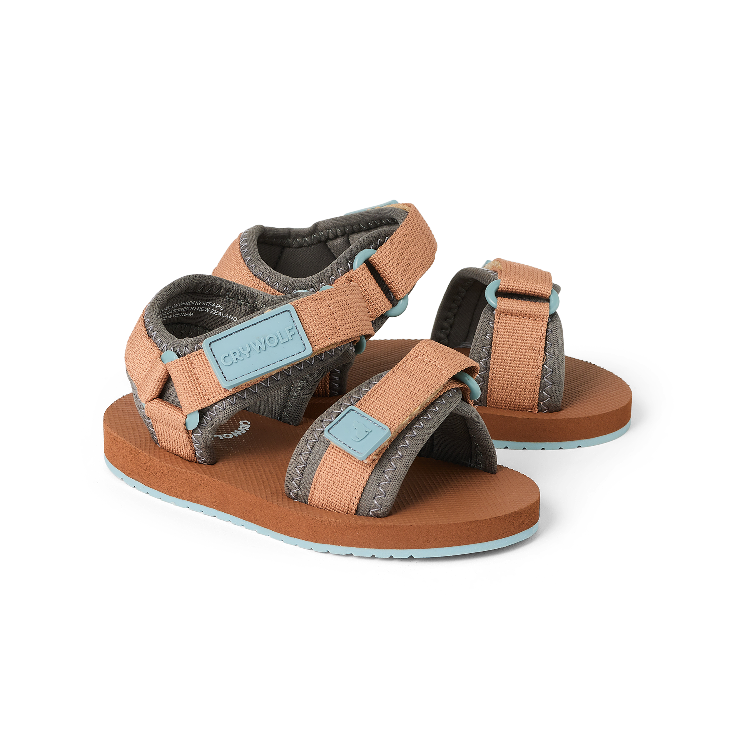 Crywolf beach sandal in natural brown and blue