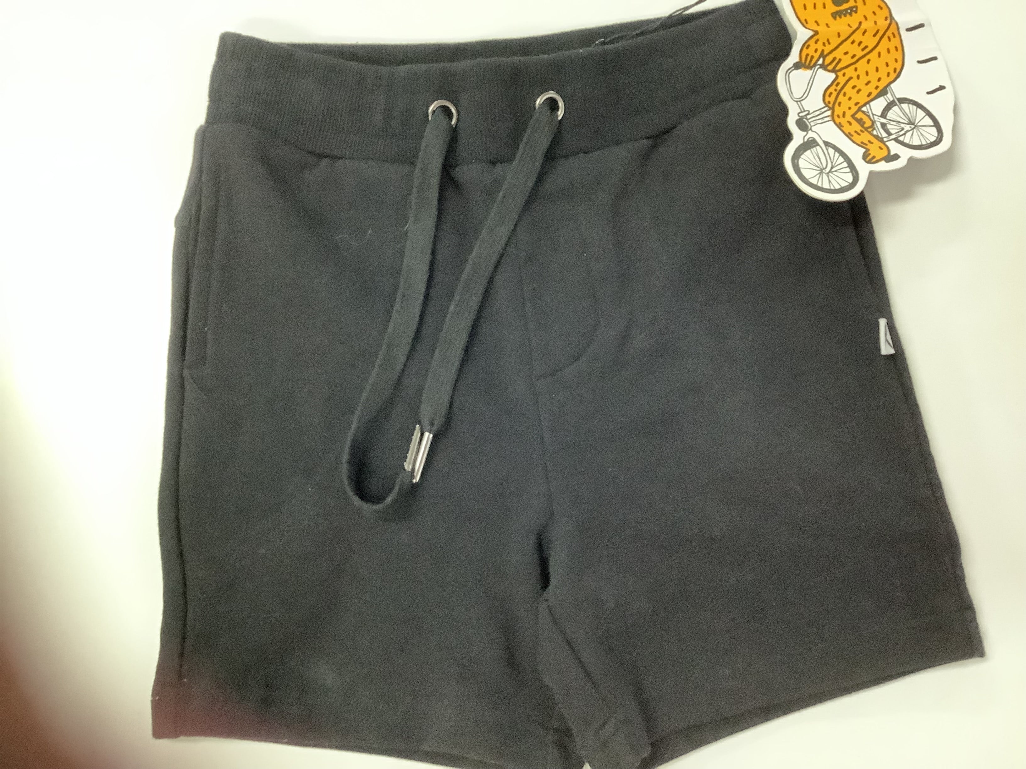 Minti epic shorts in black