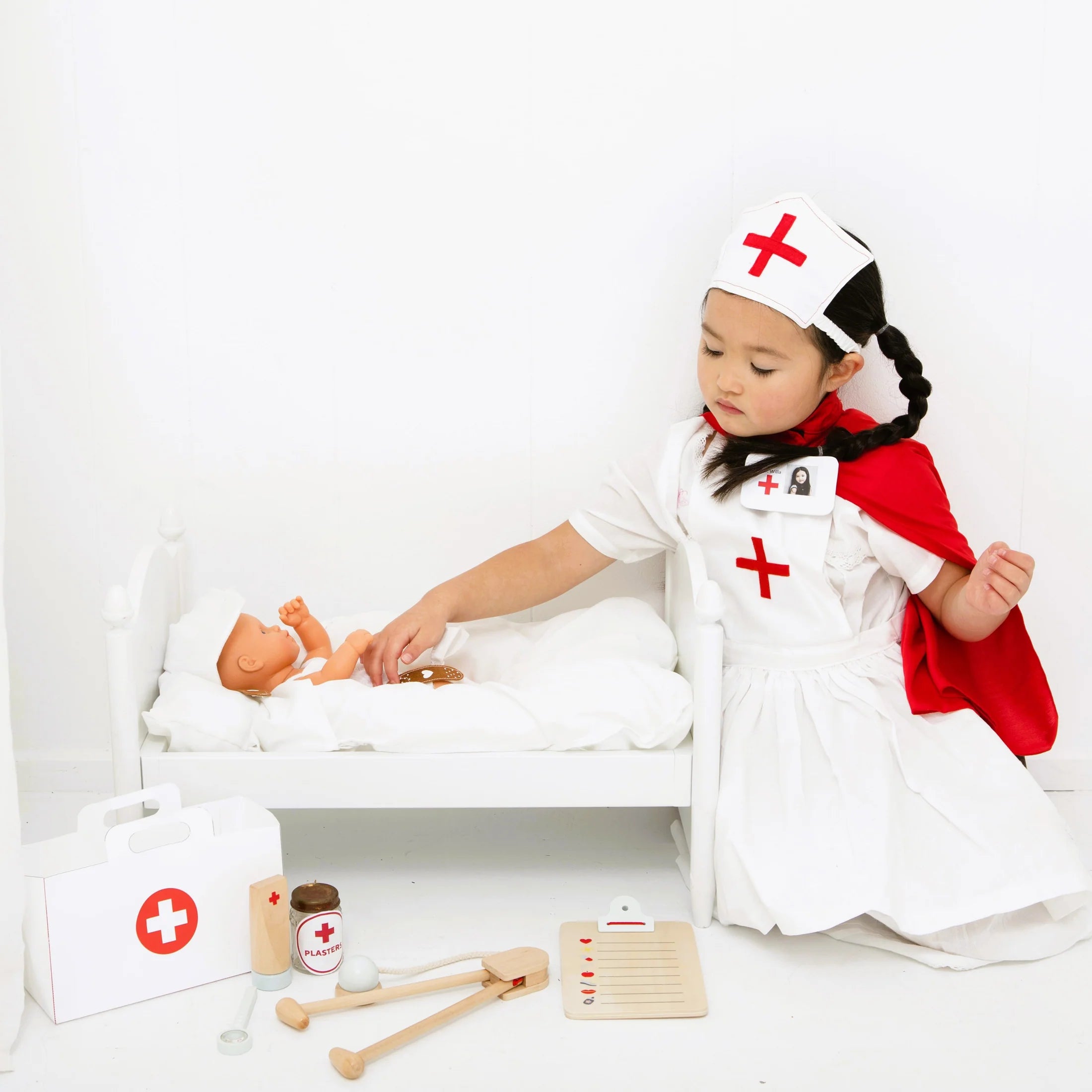 Make me iconic wooden doctors kit