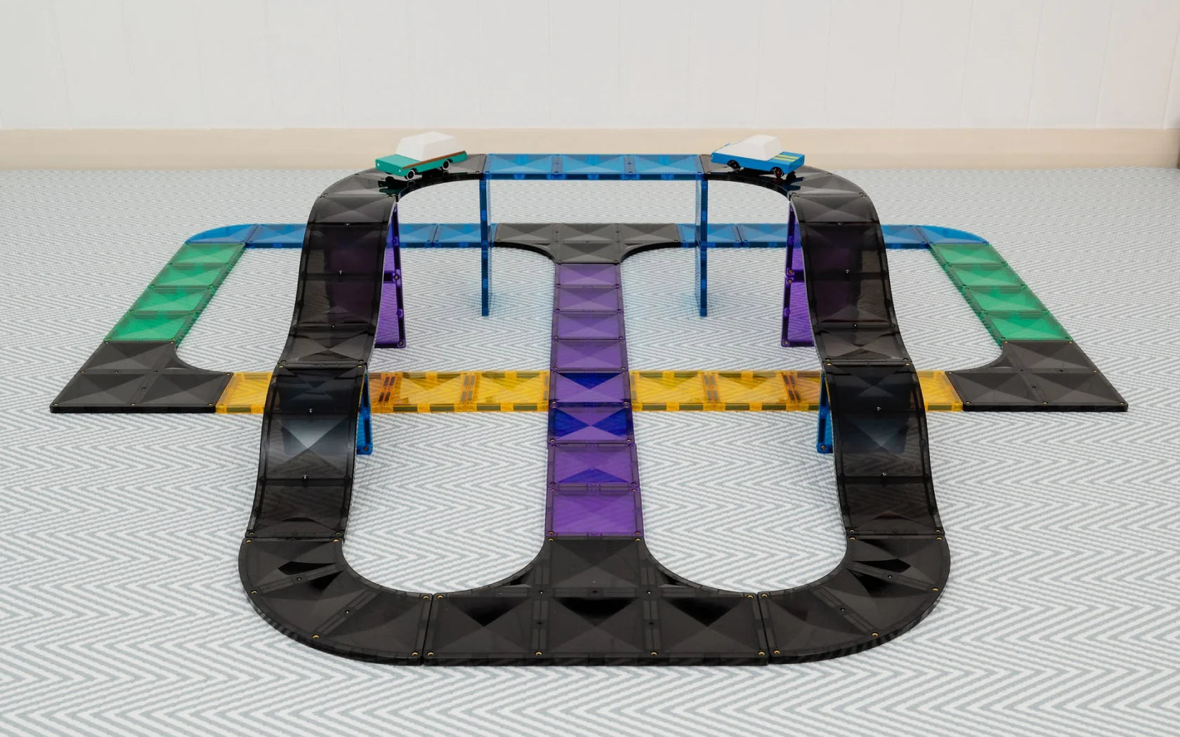 Connetix Magnetic Tiles Roads Ramps & Intersections 16 pc