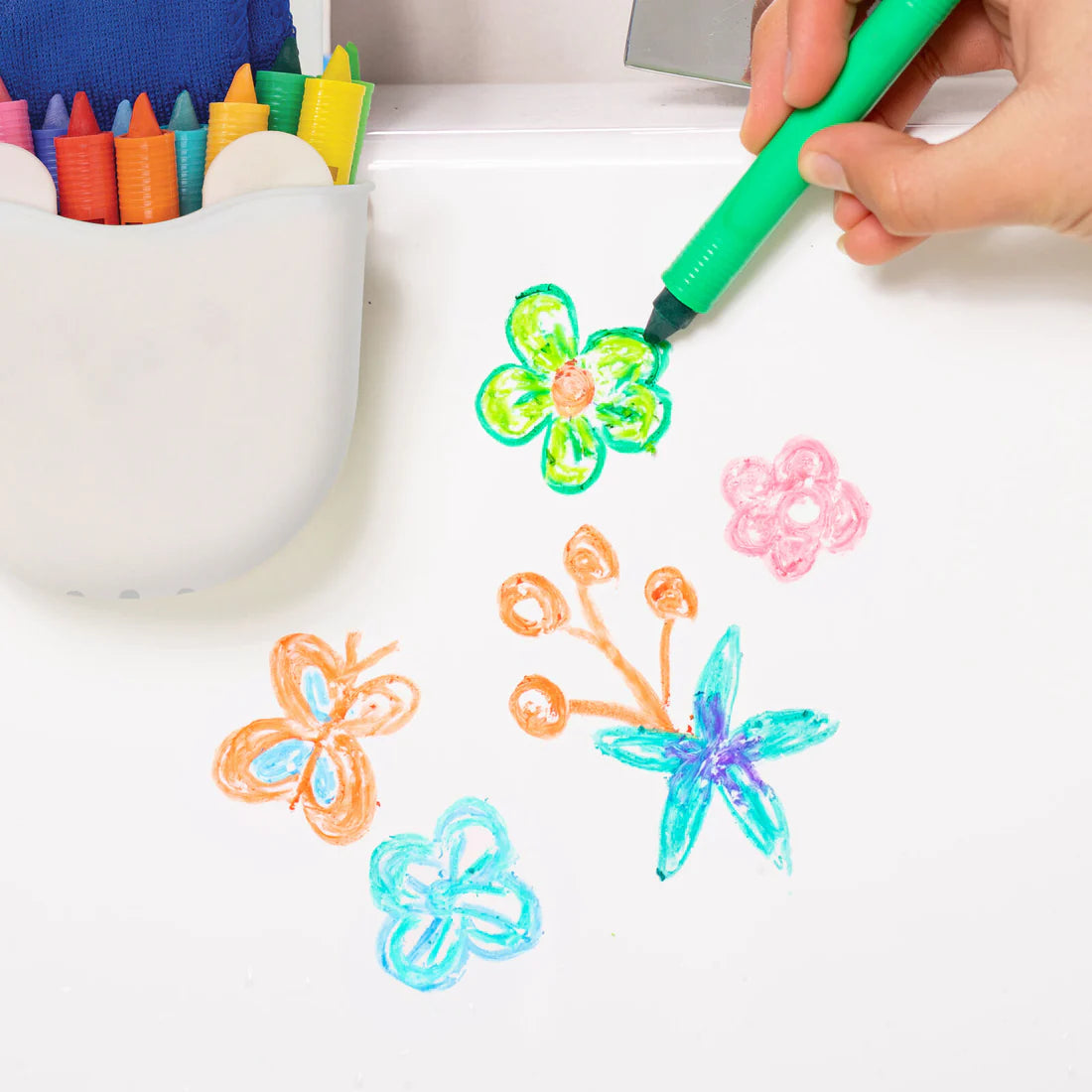 Tiger Tribe bath crayon station rainbow splash