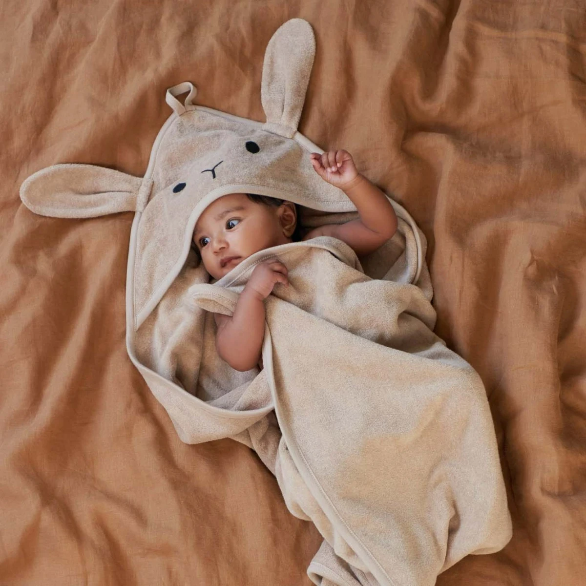 Nature Baby Hooded stretch bath towel in brown bunny embroidery