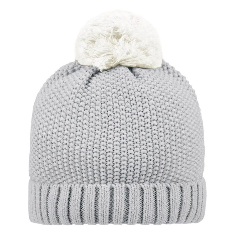 Organic beanie bobby in fog