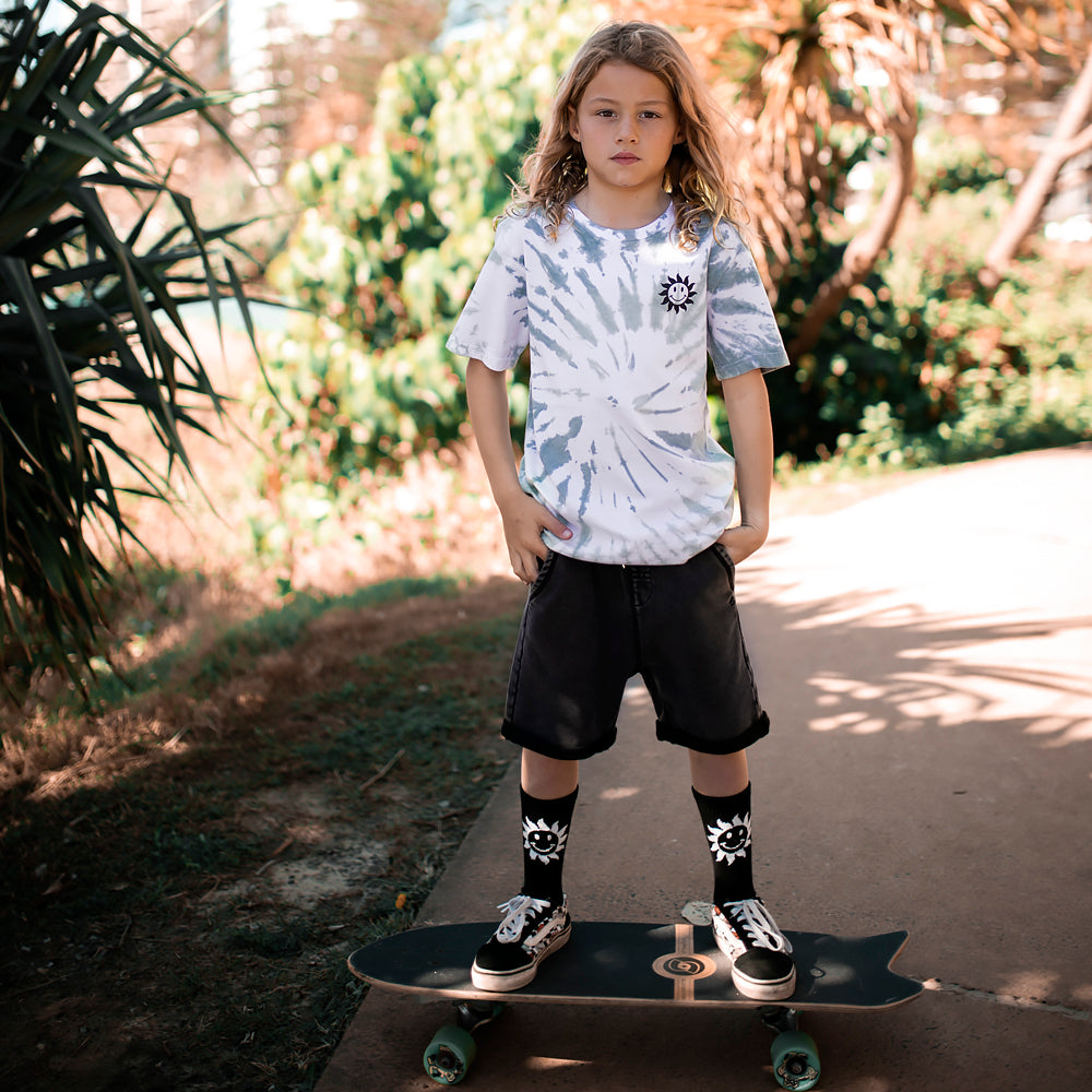 Alphabet Soup Chill Out Short Stonewash in Black