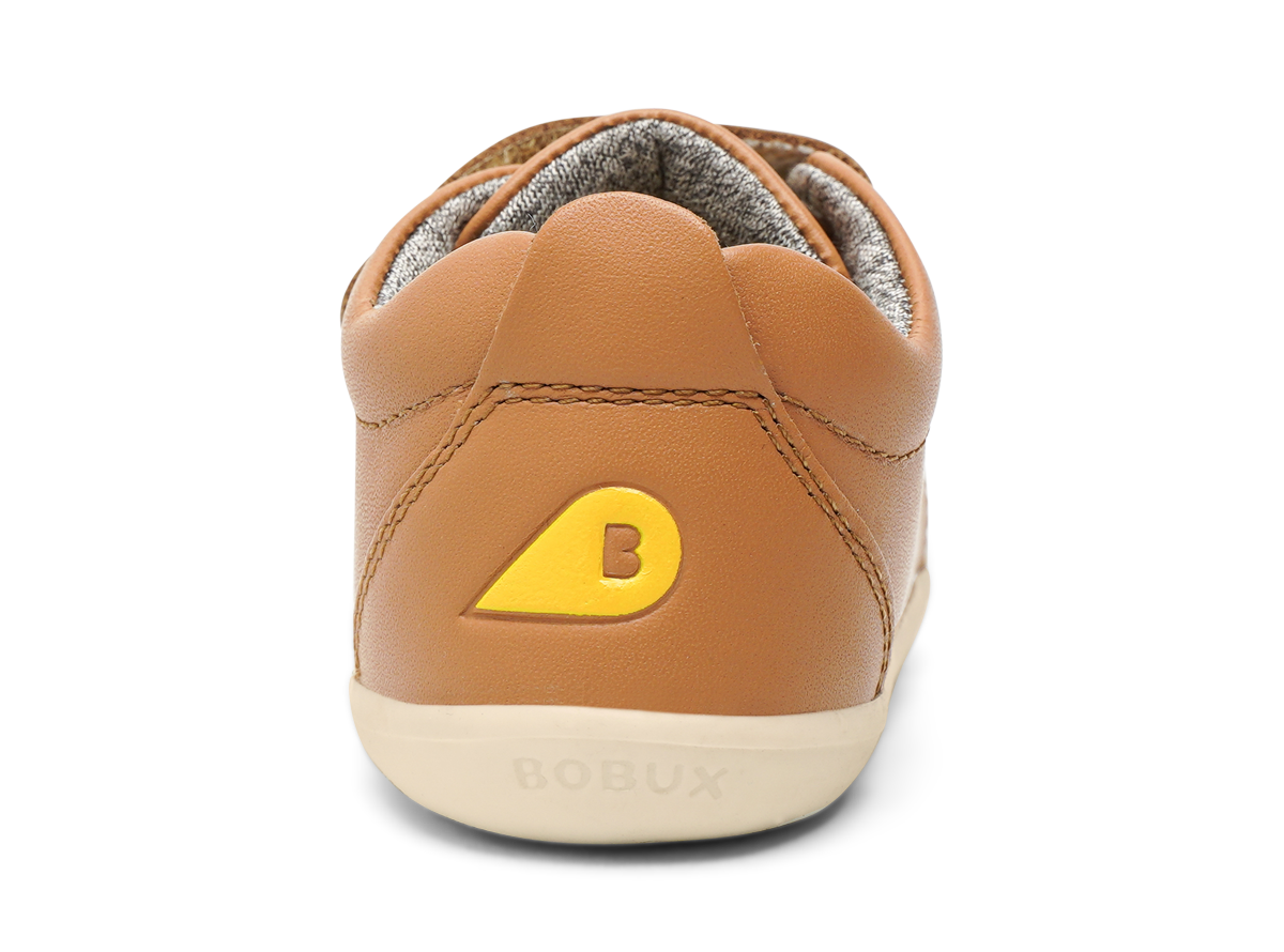 Bobux Step up Grass Court caramel in brown