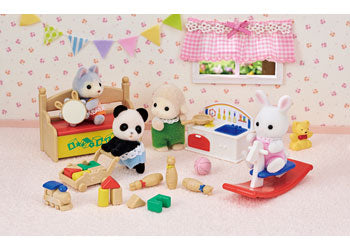 Sylvanian Familes Baby’s toys box snow rabbit and panda babies