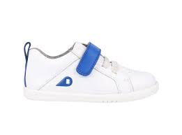 Bobux I walk pace in Optical white and blue