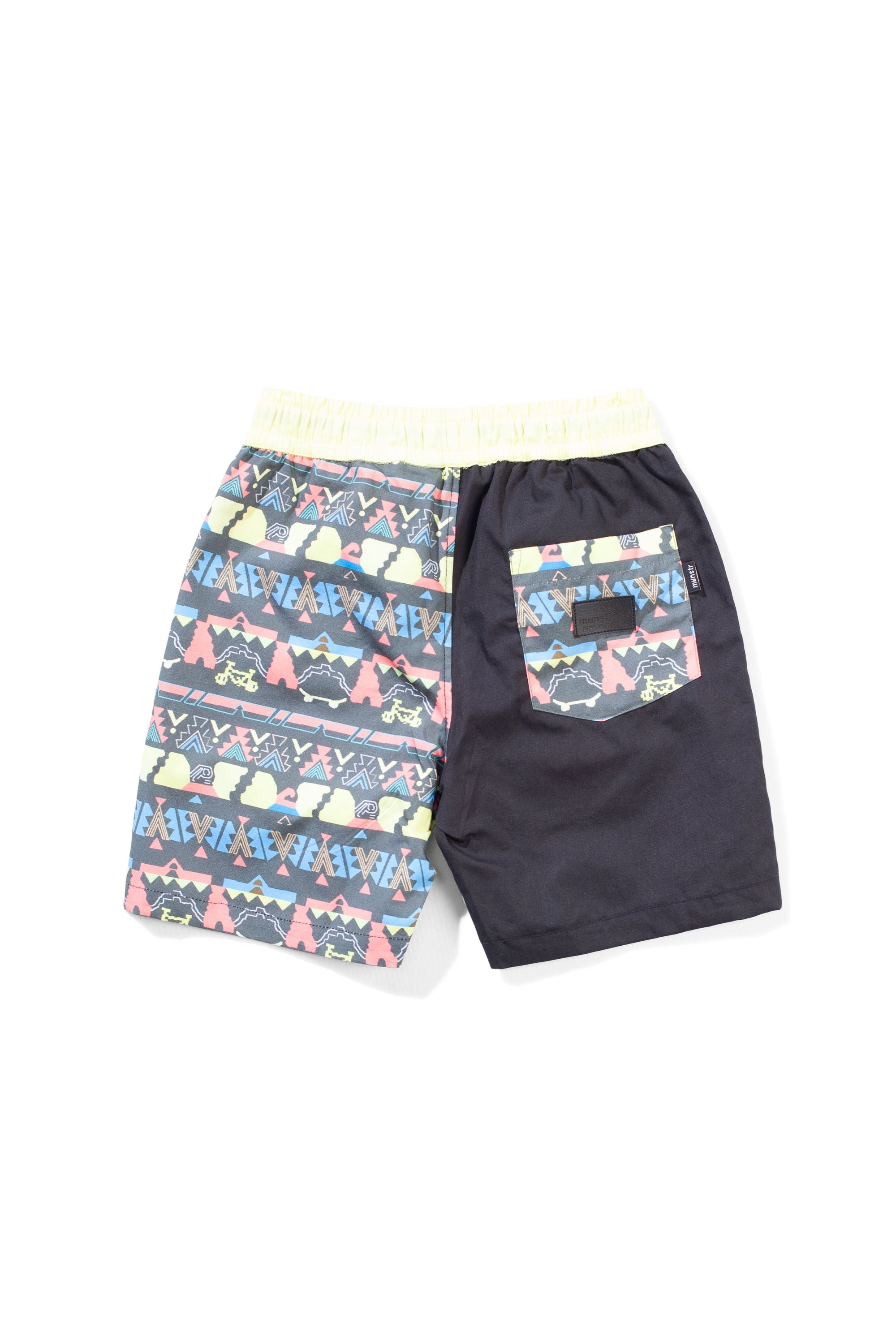 Munster Kids Tribe Short Black in Multi