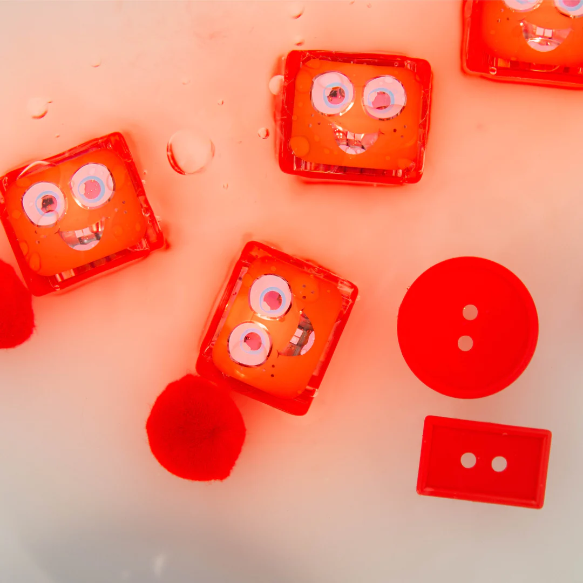 Glo Pals Light Up Cubes - Sammy Red