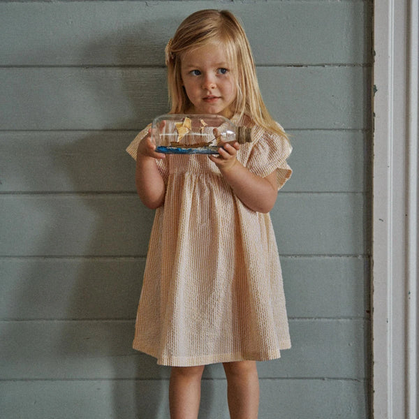 Nature Baby Bonnie dress seersucker in Golden stripe