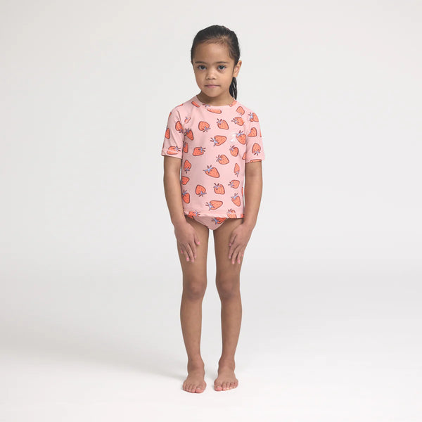 Crywolf short sleeve rash set in strawberry splash