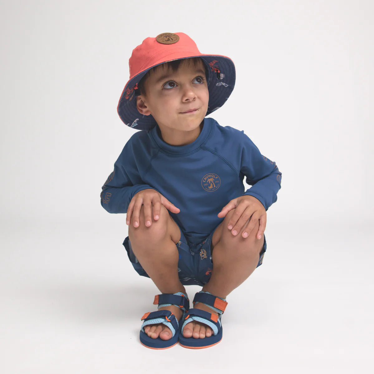 Crywolf reversible bucket hat in lucky days