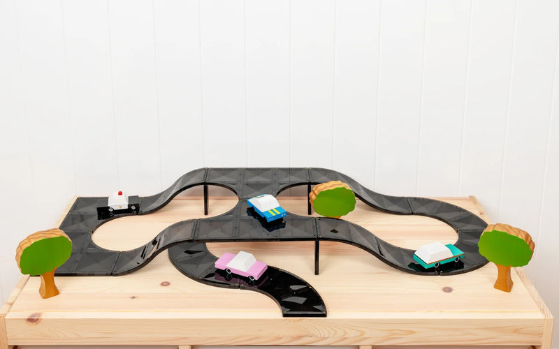 Connetix Magnetic  Tiles Roads Ramps & Intersections 16 pc