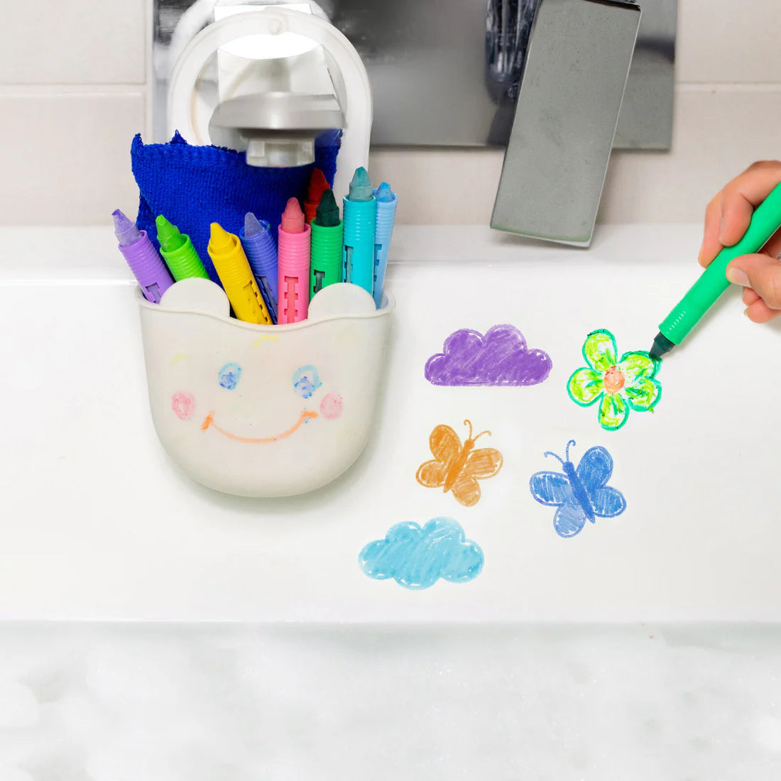 Tiger Tribe bath crayon station rainbow splash