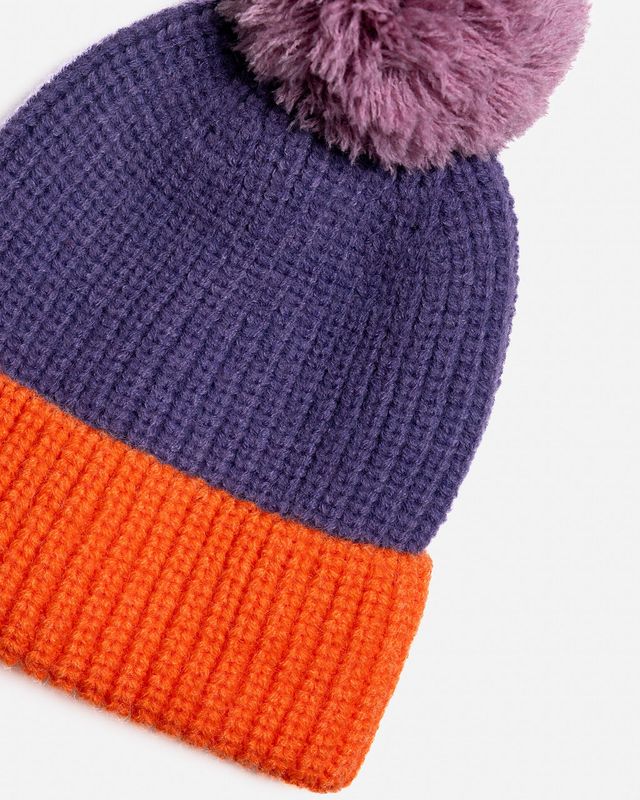 Das Ist Maurice Beanie in Purple and Orange
