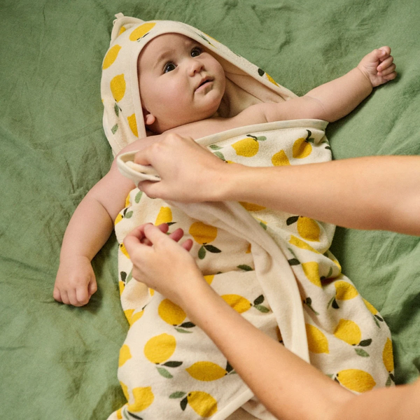 Nature Baby Organic cotton hooded towel in Lemon Print