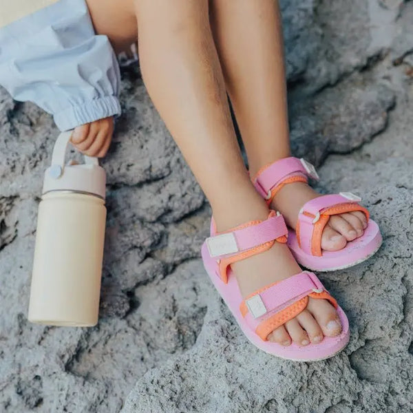 Crywolf beach sandal in candy pink