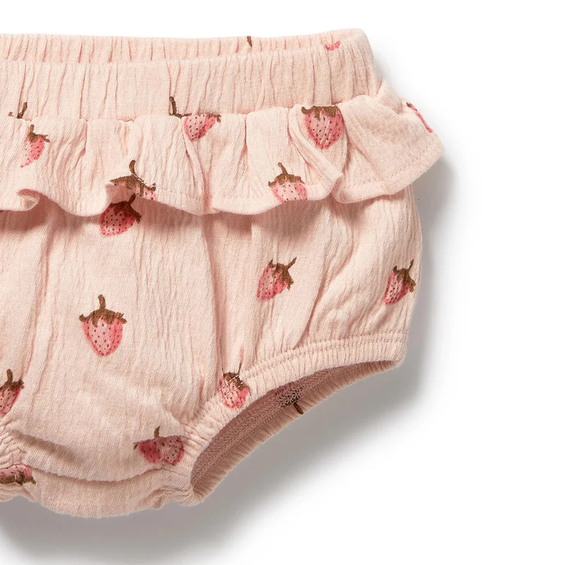 Wilson & Frenchy Strawberry Kisses Organic Crinkle Ruffle Set