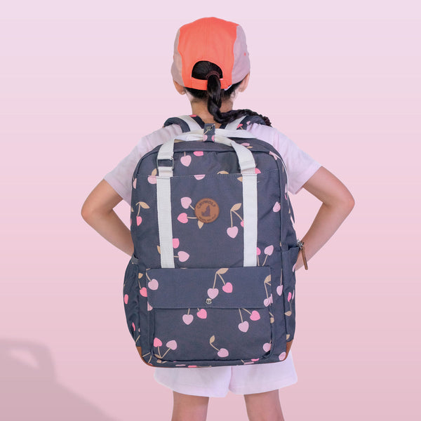 Crywolf Knapsack in Cherry Hearts