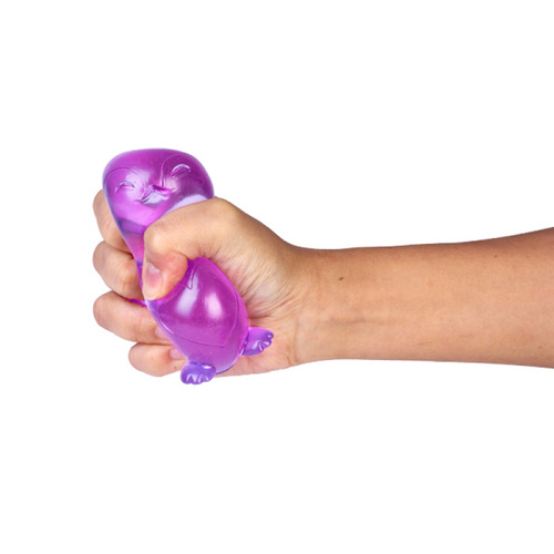 Smooshos super squeeze penguin