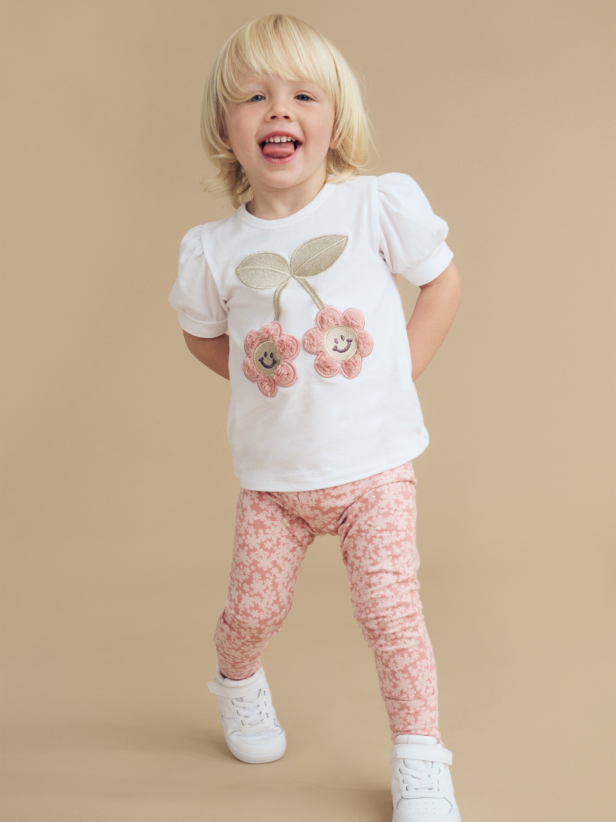 Huxbaby Smile Flower Puff T-Shirt in White