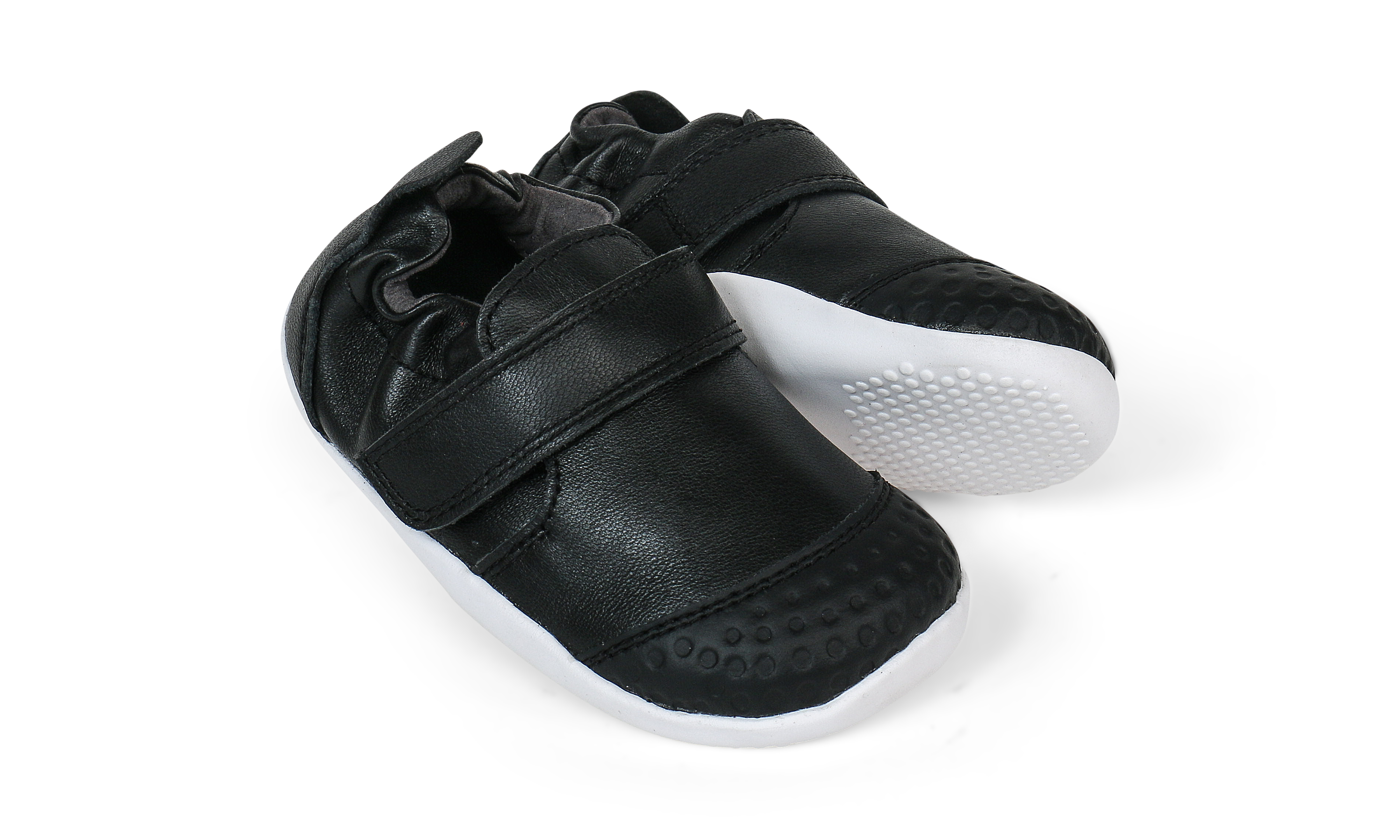 Bobux Xplorer Go in black