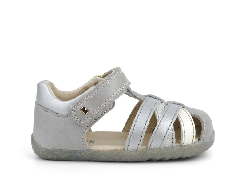 Bobux Step Up cross jump sandal silver pearl + silver in silver
