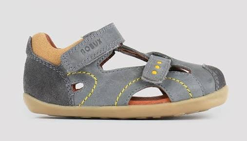 step-up-smoke-chase-sandal-in-grey