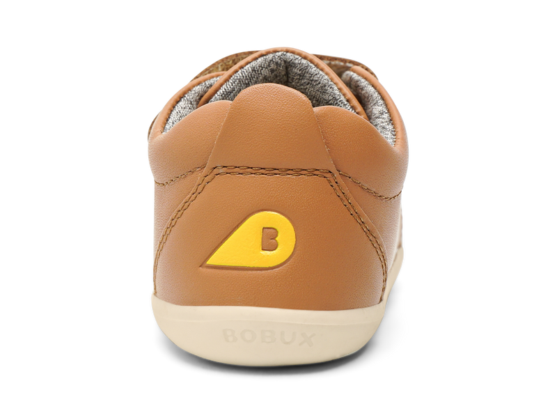 Bobux Step up Grass Court caramel in brown